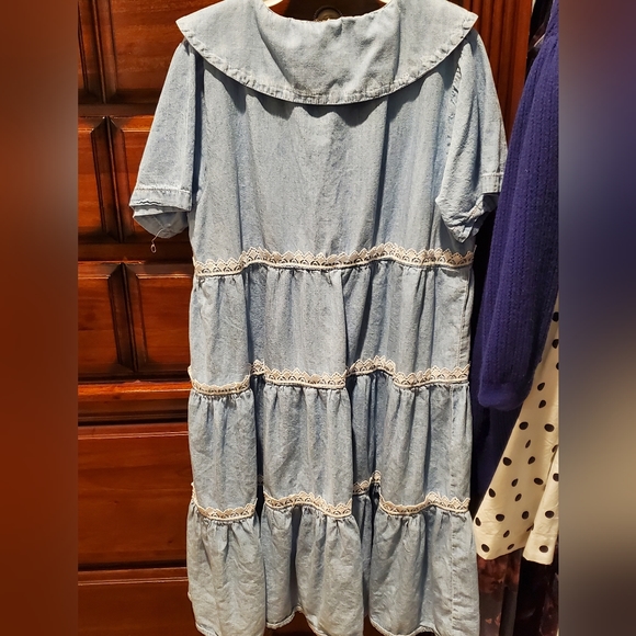 TWO ITEMS! Bundle Girls' Blue Tiered Short Sleeved Dress/Tunic Top & Navy Shirt! - Picture 2 of 8
